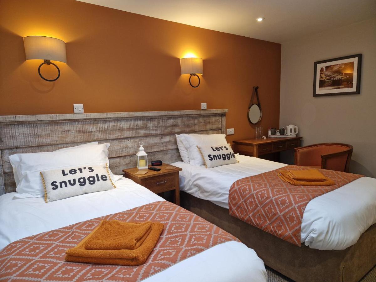 The Pelican Inn Devizes Esterno foto