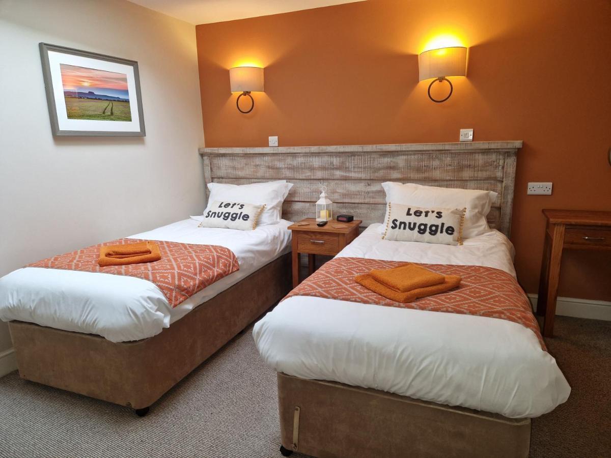 The Pelican Inn Devizes Esterno foto